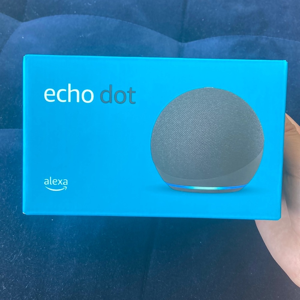 Brand New Echo Dot 4th gen / generation (Alexa)
